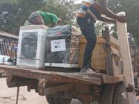 Matériel électrique et panneaux solaires